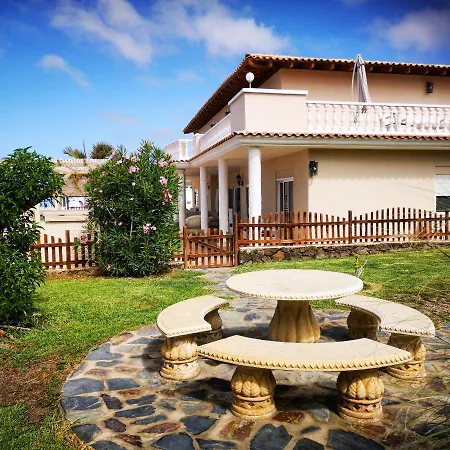 Finca La Cascada Pensión Callao Salvaje